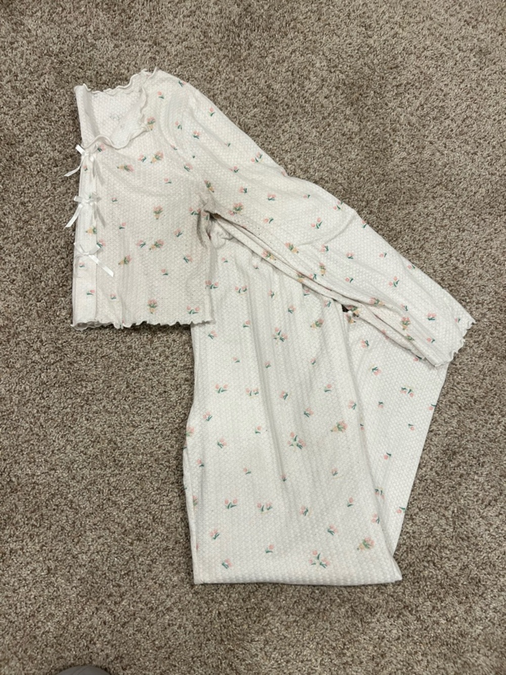 Cream Floral Ribbed Two-Piece Lounge Set - Picture 4 of 5